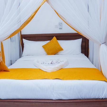 דיאני ביץ' Diani Palm Resort מראה חיצוני תמונה