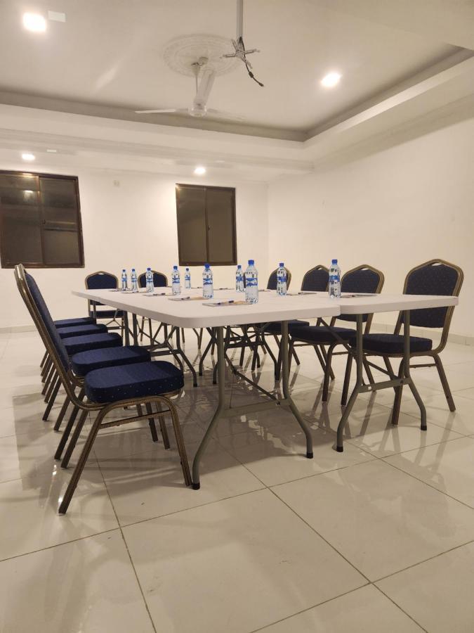 דיאני ביץ' Diani Palm Resort מראה חיצוני תמונה