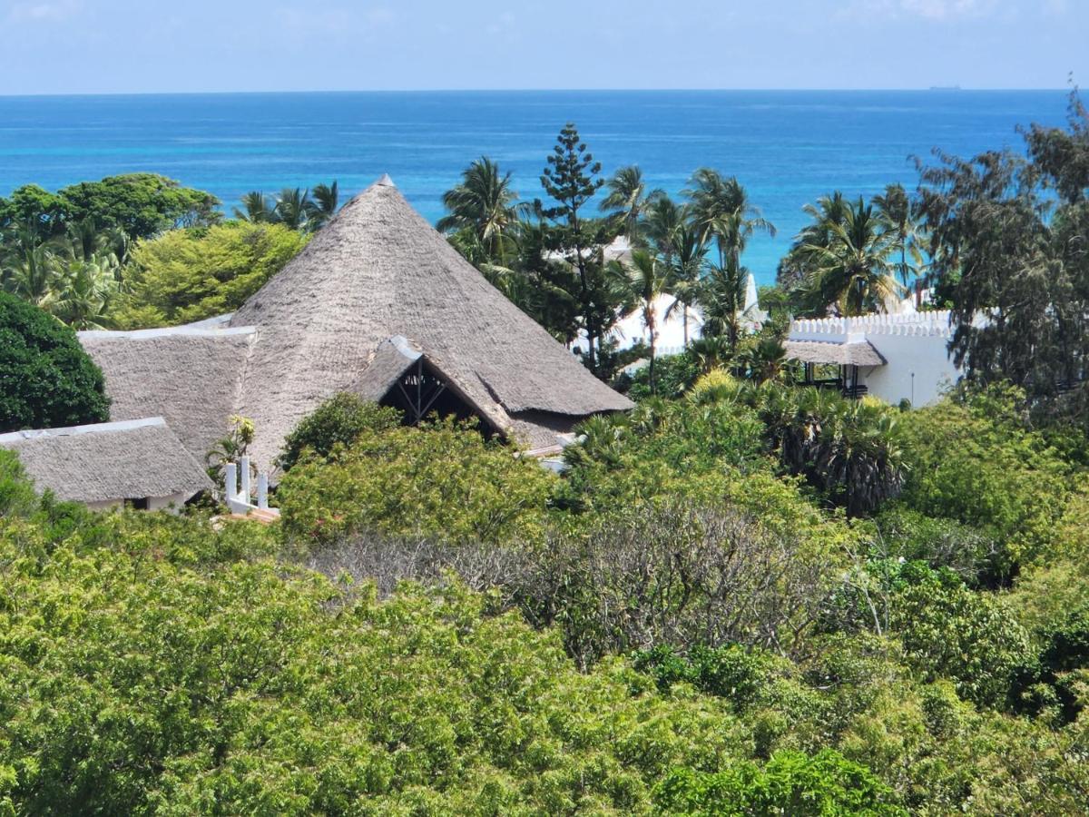 דיאני ביץ' Diani Palm Resort מראה חיצוני תמונה