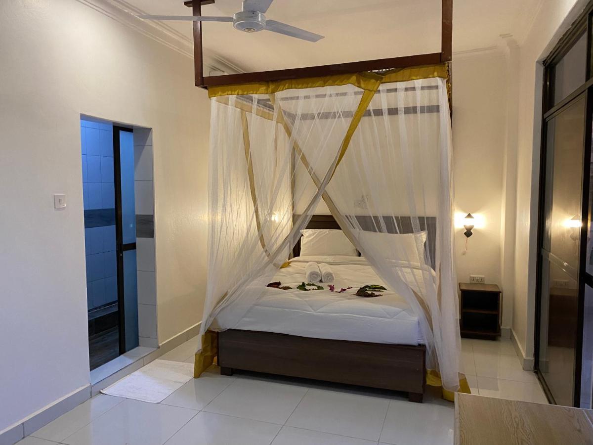 דיאני ביץ' Diani Palm Resort מראה חיצוני תמונה