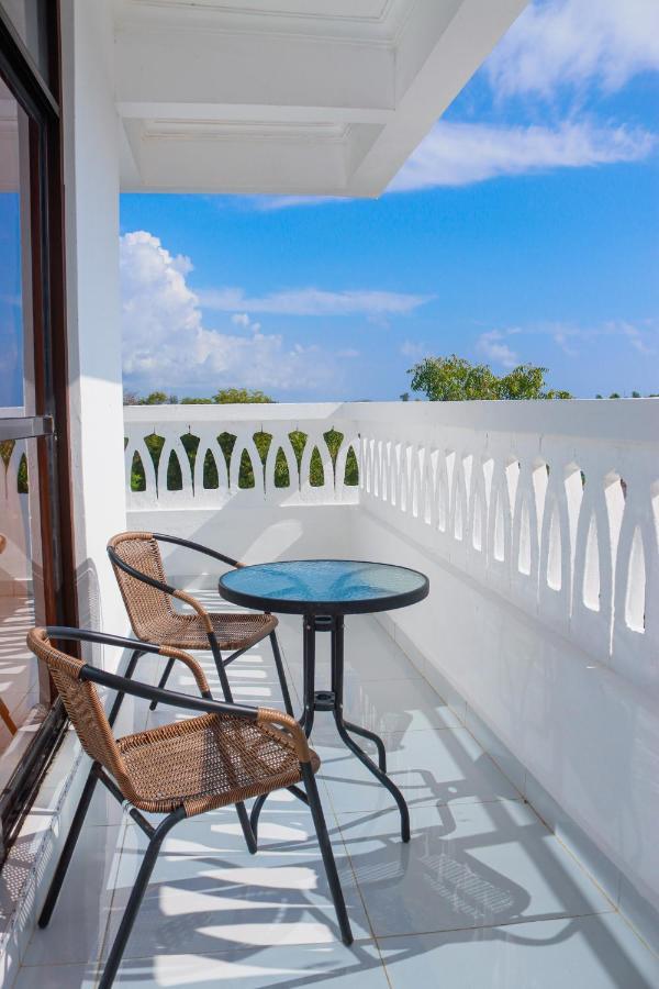 דיאני ביץ' Diani Palm Resort מראה חיצוני תמונה