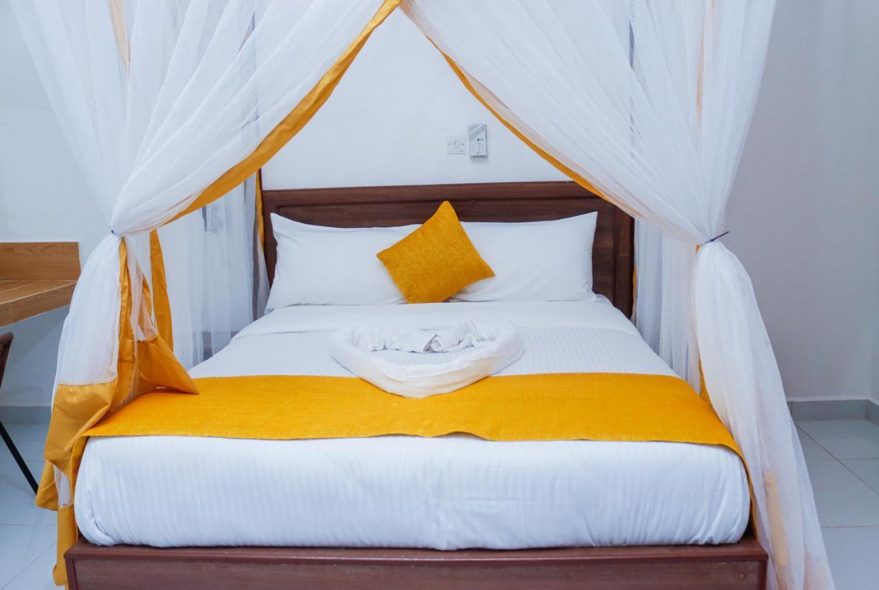 דיאני ביץ' Diani Palm Resort מראה חיצוני תמונה